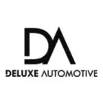 Het logo van Deluxe Automotive, een tevreden klant van de slotenmaker Hendriks.